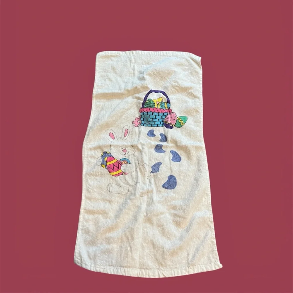 🐰Easter bunny theme hand towel, preowned.